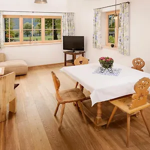 https://ferienwohnung-glaserhausl-seeblick.com-bavaria.com