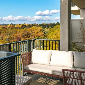 Parkblick / Therme / Fitnessraum / Terrasse / U-bahn Apartment